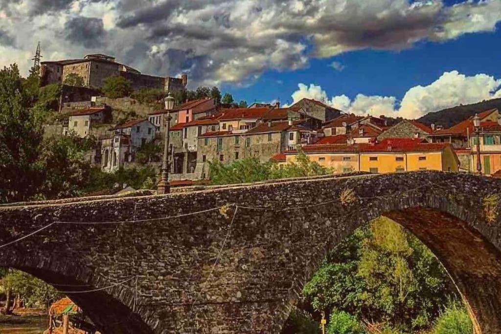 Appartamento Incoronata Pontremoli Esterno foto
