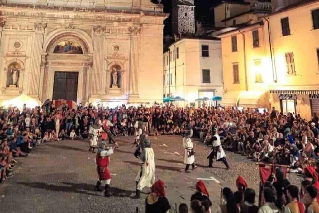 Appartamento Incoronata Pontremoli Esterno foto