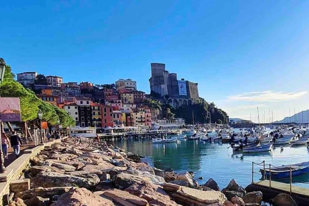 Appartamento Incoronata Pontremoli Esterno foto