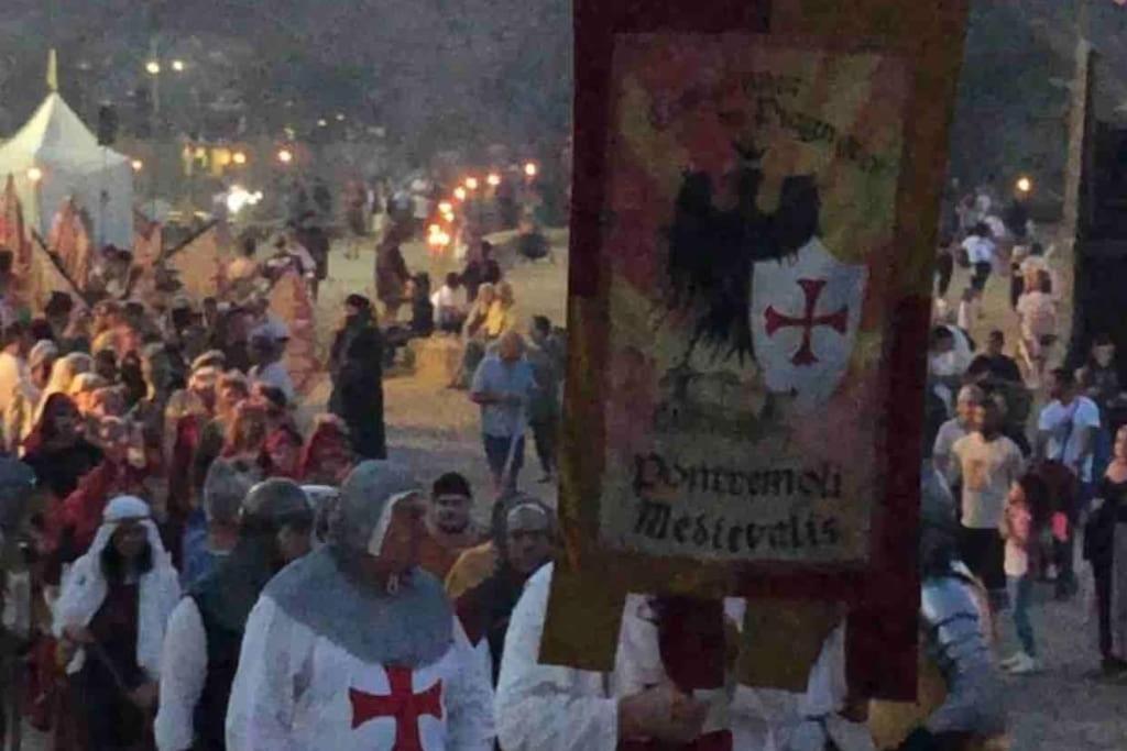 Appartamento Incoronata Pontremoli Esterno foto
