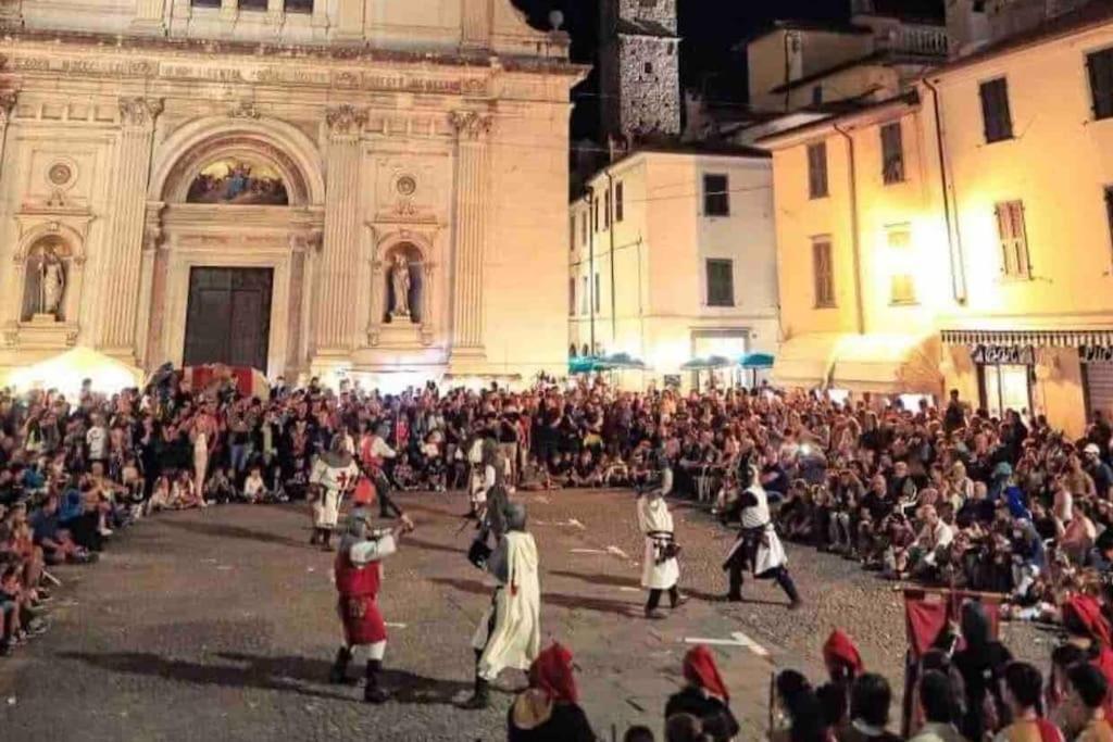 Appartamento Incoronata Pontremoli Esterno foto