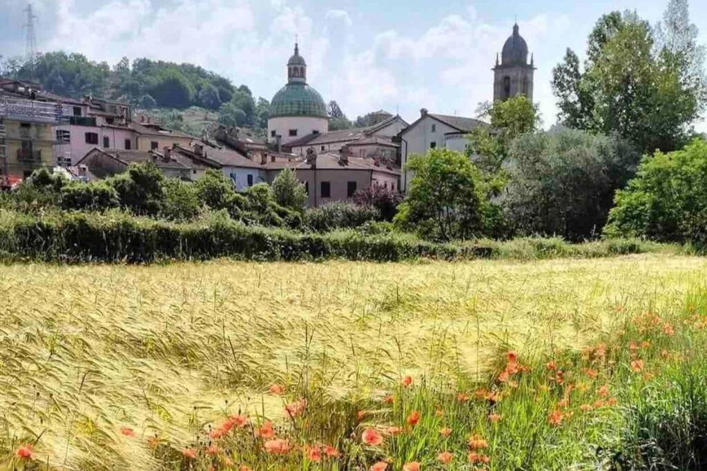 Appartamento Incoronata Pontremoli Esterno foto